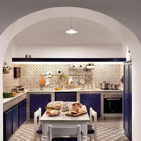 Casa Bianca In The Heart Of The Town, Daily Housekeeping & Concierge 圣安格塔苏德格尔夫