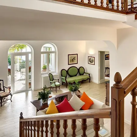 别墅 Casa Bianca In The Heart Of The Town, Daily Housekeeping & Concierge