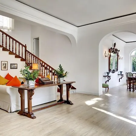 Casa Bianca In The Heart Of The Town, Daily Housekeeping & Concierge 别墅 圣安格塔苏德格尔夫