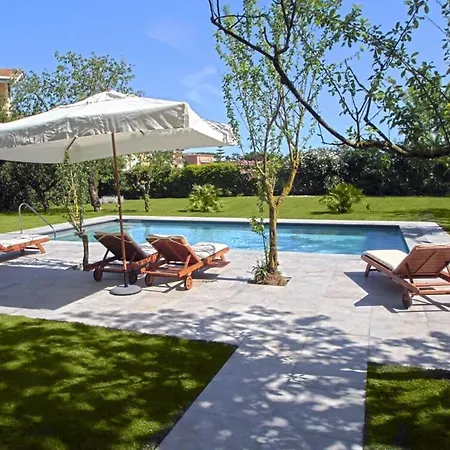 Casa Bianca In The Heart Of The Town, Daily Housekeeping & Concierge Villa *